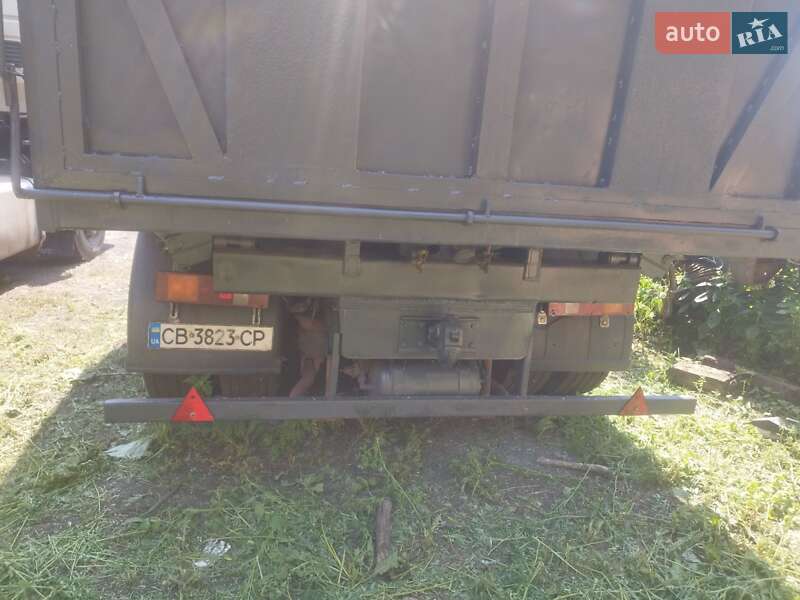 Самосвал Iveco Stralis 2003 в Носовке