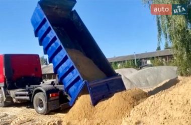 Самосвал Iveco Stralis 2007 в Дымере