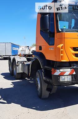 Тягач Iveco Trakker 2009 в Березному