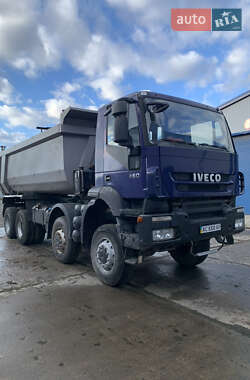 Самоскид Iveco Trakker 2009 в Луцьку