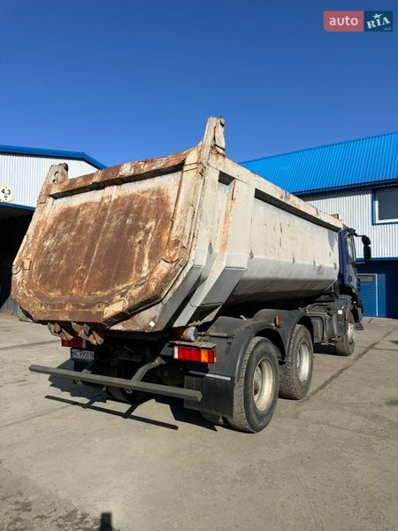 Самосвал Iveco Trakker 2008 в Луцке