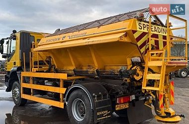 Пескоразбрасывающая машина Iveco Trakker 2012 в Костополе
