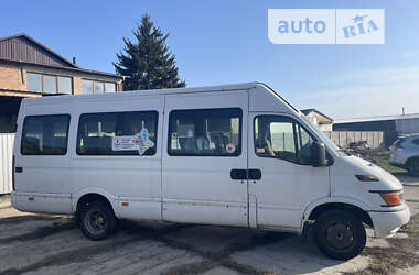 Городской автобус Iveco TurboDaily пасс. 2000 в Виннице