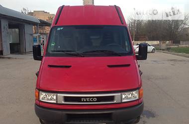 Грузовой фургон Iveco TurboDaily 2003 в 