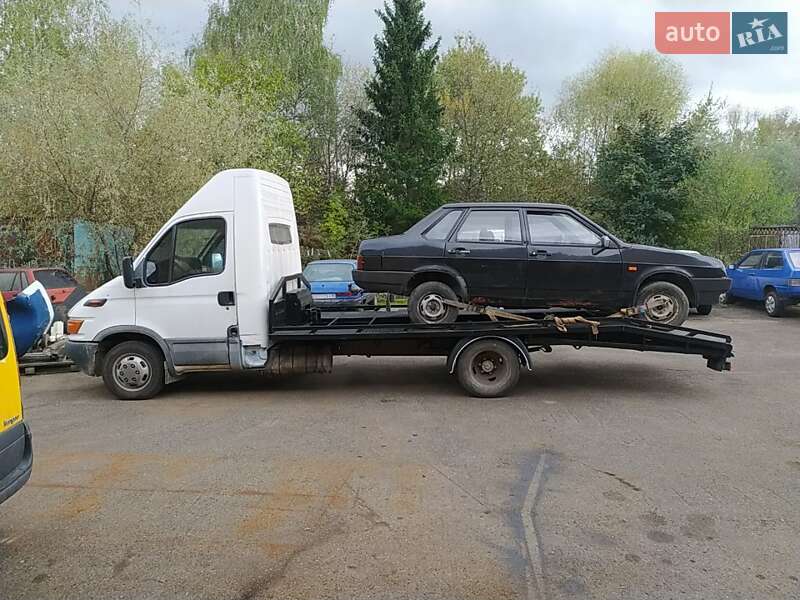Автовоз Iveco TurboDaily 2001 в Калуші