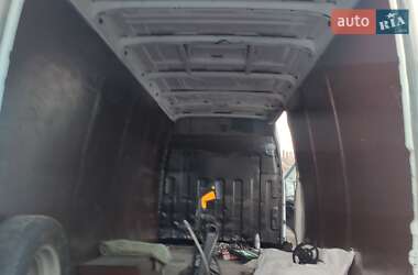 Грузовой фургон Iveco TurboDaily 2002 в 