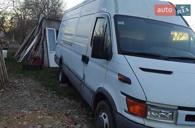 Грузовой фургон Iveco TurboDaily 2002 в 