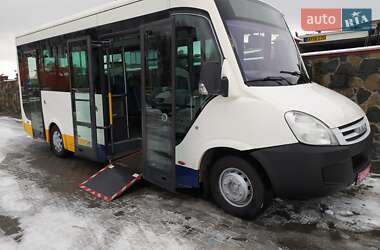 Городской автобус Iveco Wing 2010 в Луцке