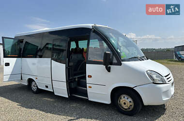 Микроавтобус Iveco Wing 2009 в 