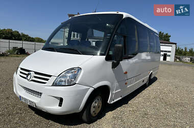 Микроавтобус Iveco Wing 2008 в 