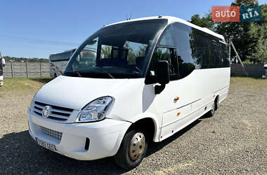 Микроавтобус Iveco Wing 2008 в 