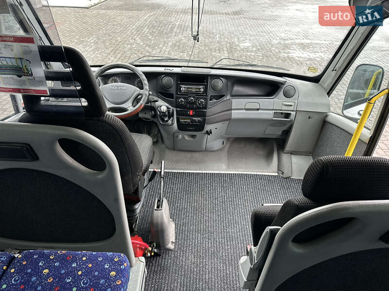 Мікроавтобус Iveco Wing 2008 в Чернівцях