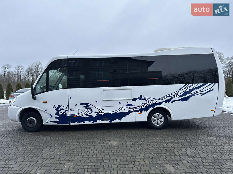 Мікроавтобус Iveco Wing 2008 в Чернівцях