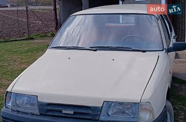 Хетчбек ІЖ 2126 Орбита 1991 в Кам'янець-Подільському