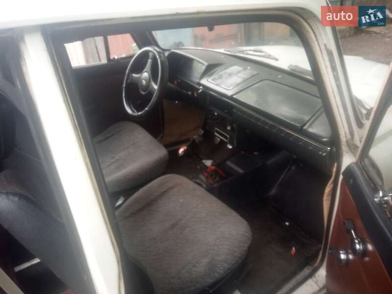 Седан ИЖ 412 ИЭ 1979 в Новоукраинке