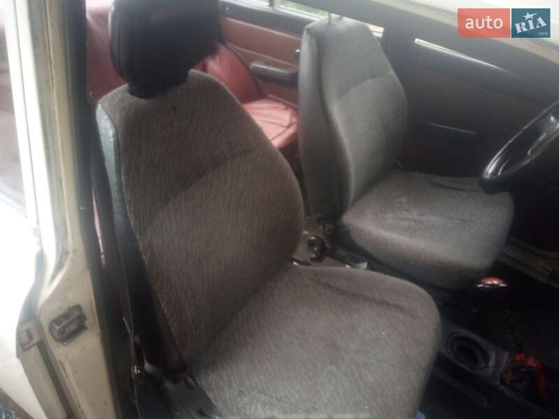 Седан ИЖ 412 ИЭ 1979 в Новоукраинке