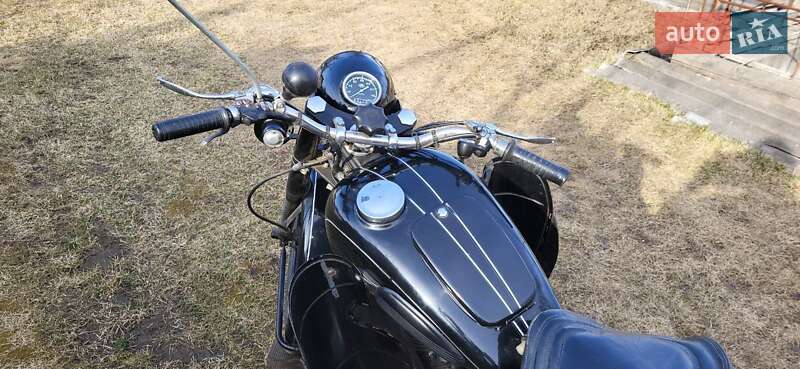 Мотоцикл Классик ИЖ 49 1957 в Черновцах