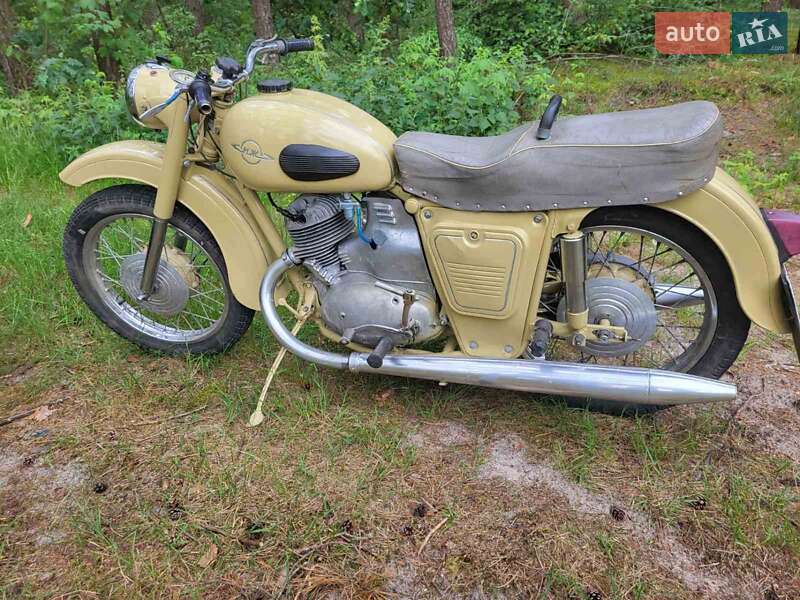 Мотоцикл Спорт-туризм ИЖ Планета 2 1968 в Славуте