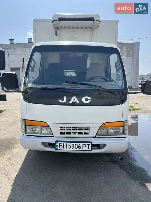 Рефрижератор JAC HFC 1020K 2008 в Киеве