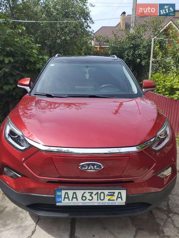 Хэтчбек JAC iEVS4 2019 в 