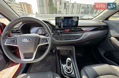 Внедорожник / Кроссовер JAC iEVS4 2019 в 