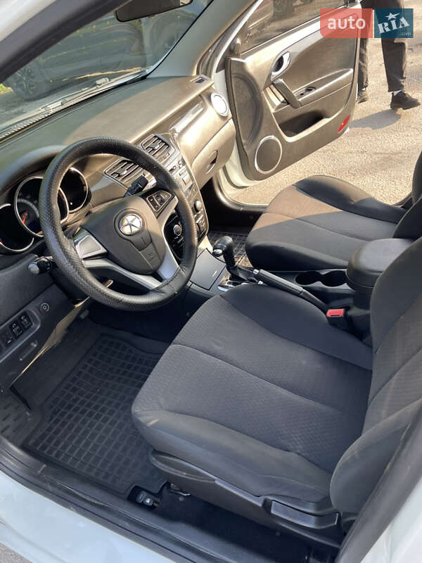 Седан JAC J5 2014 в Киеве