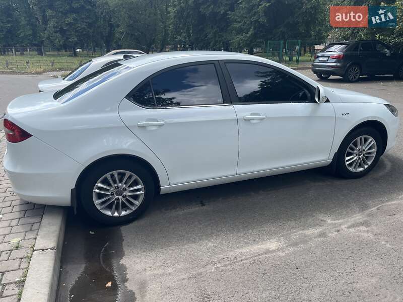 Седан JAC J5 2014 в 