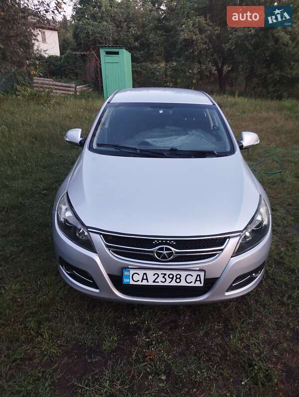 Седан JAC J5 2013 в 