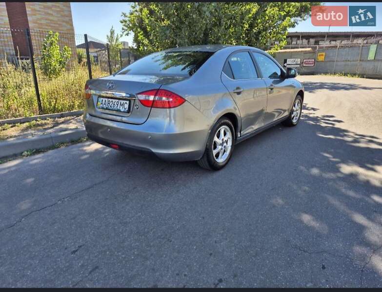 Седан JAC J5 2013 в Киеве