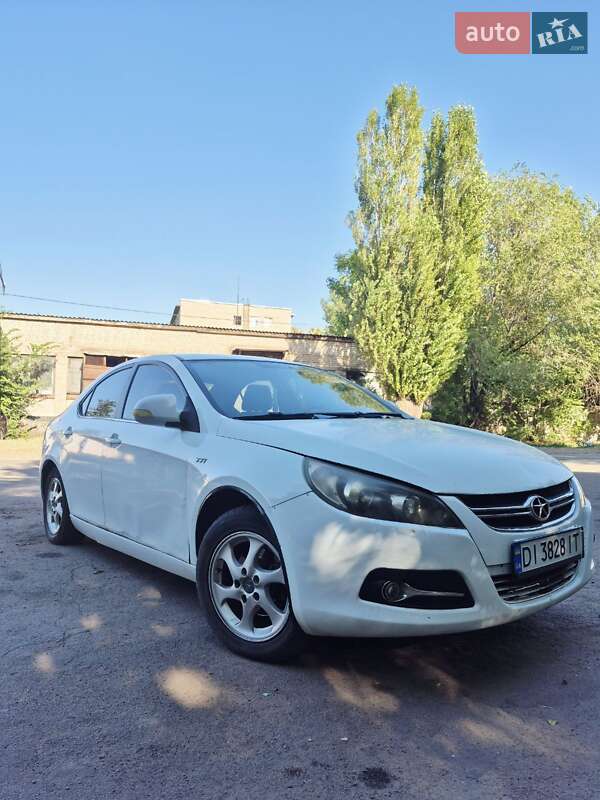 Седан JAC J5 2014 в Кривому Розі