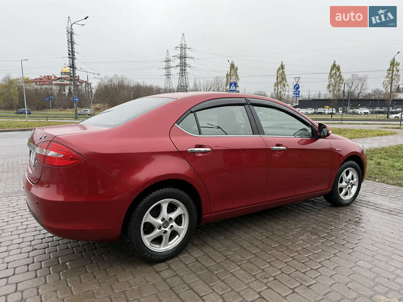 Седан JAC J5 2014 в Львові