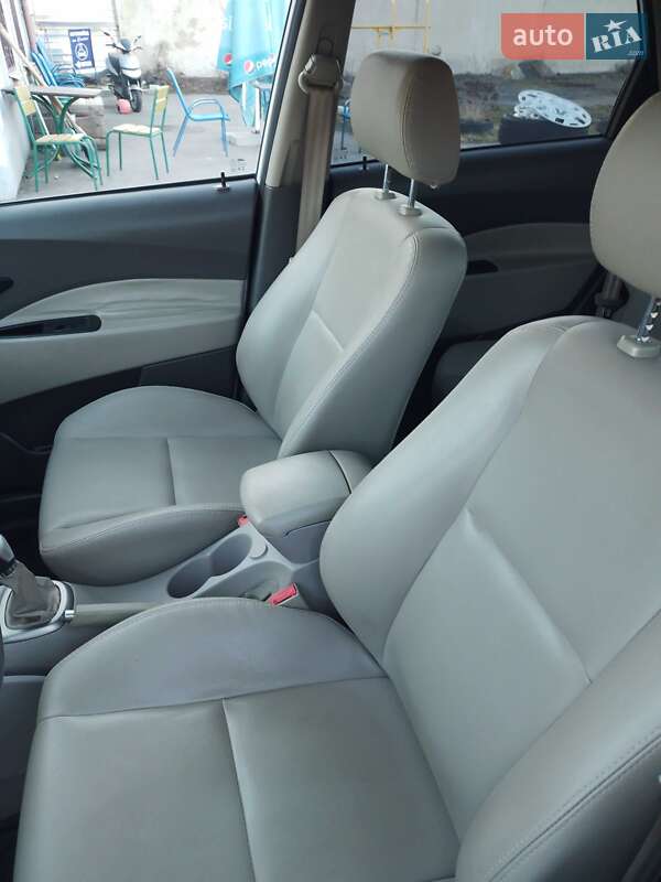 Микровэн JAC J6 2014 в Полтаве