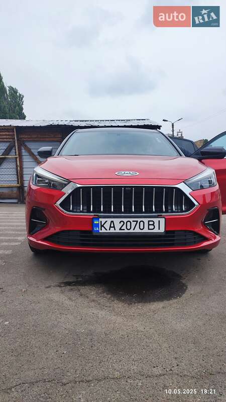 Лифтбек JAC J7 2021 в Киеве