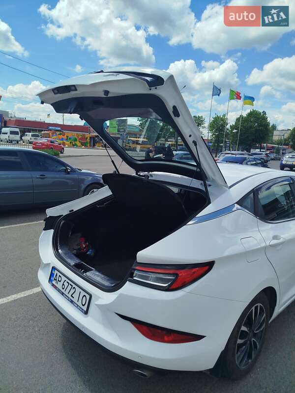 Лифтбек JAC J7 2021 в Кривом Роге