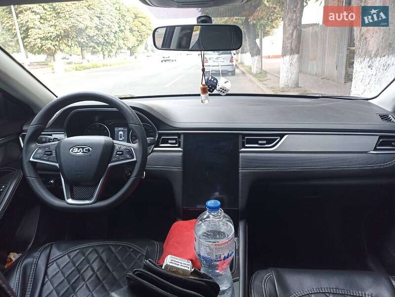 Седан JAC J7 2021 в Овруче