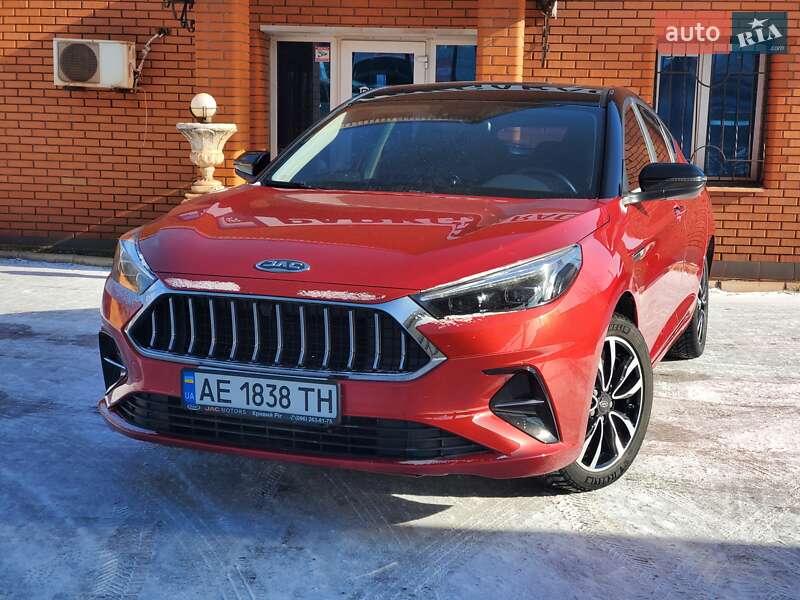 Лифтбек JAC J7 2021 в Кривом Роге
