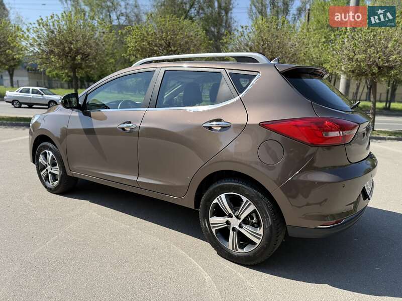 Внедорожник / Кроссовер JAC JS2 2021 в Днепре