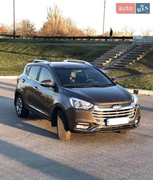 Хэтчбек JAC S2 2018 в Александрие