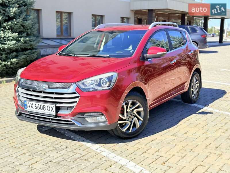 Хэтчбек JAC S2 2018 в 