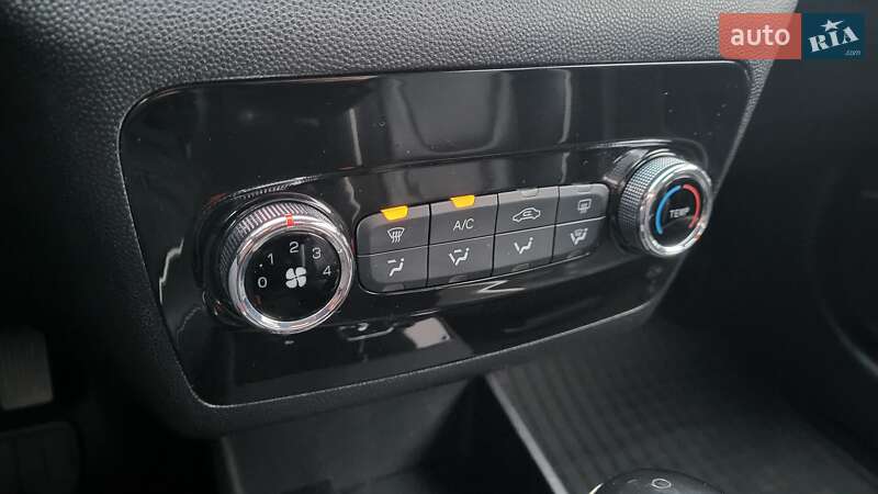 Хэтчбек JAC S2 2018 в Киеве фото 4 Хэтчбек JAC S2 2018 в Киеве