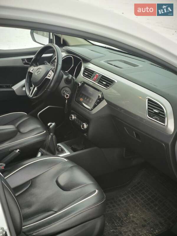 Хэтчбек JAC S2 2017 в Умани