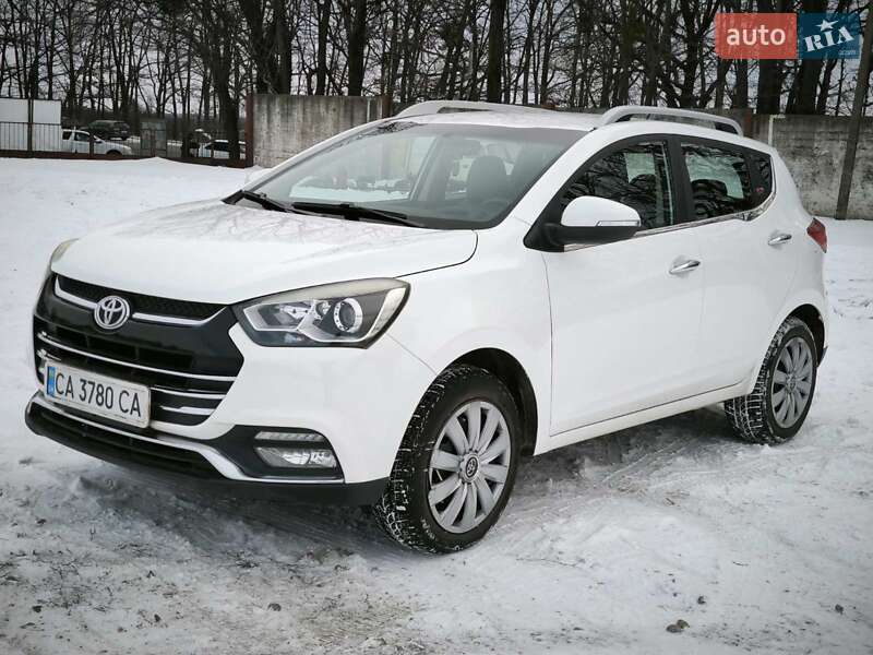 Хэтчбек JAC S2 2017 в Умани