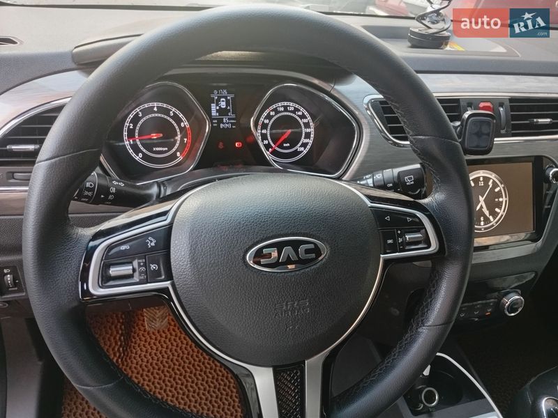 Хэтчбек JAC S2 2018 в Киеве