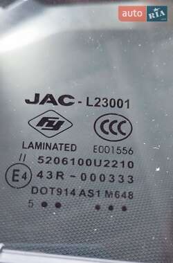 Хэтчбек JAC S3 2015 в 