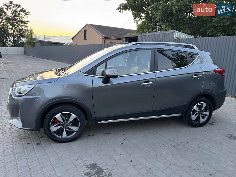 Внедорожник / Кроссовер JAC S3 2020 в Умани