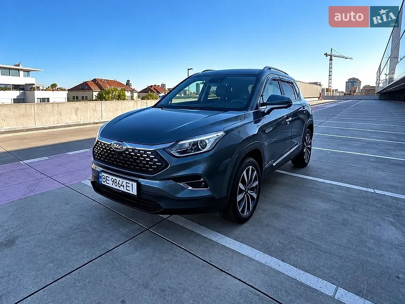 JAC S4