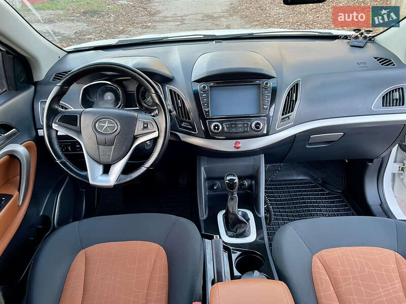 Позашляховик / Кросовер JAC S5 2014 в Запоріжжі фото 20 Позашляховик / Кросовер JAC S5 2014 в Запоріжжі