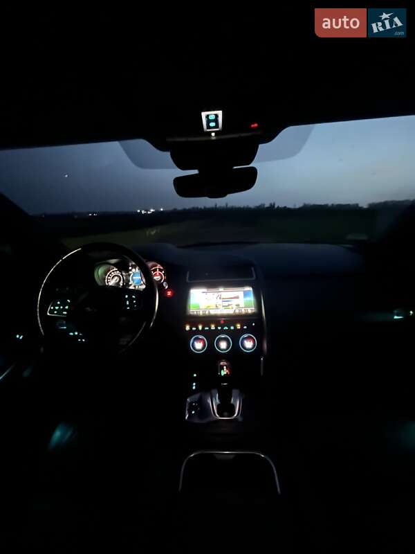 Внедорожник / Кроссовер Jaguar E-Pace 2017 в Киеве