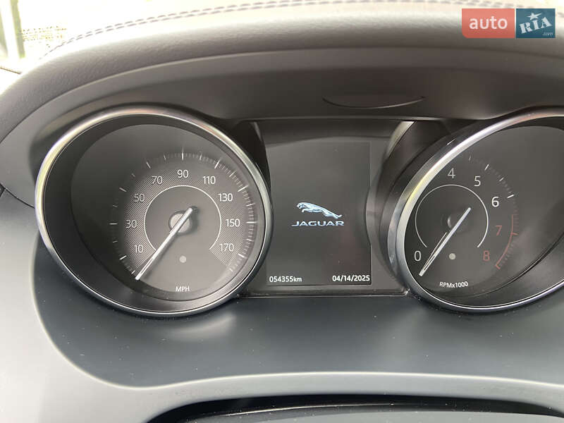 Внедорожник / Кроссовер Jaguar E-Pace 2018 в Тернополе