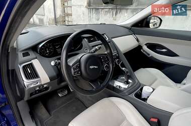 Внедорожник / Кроссовер Jaguar E-Pace 2020 в 